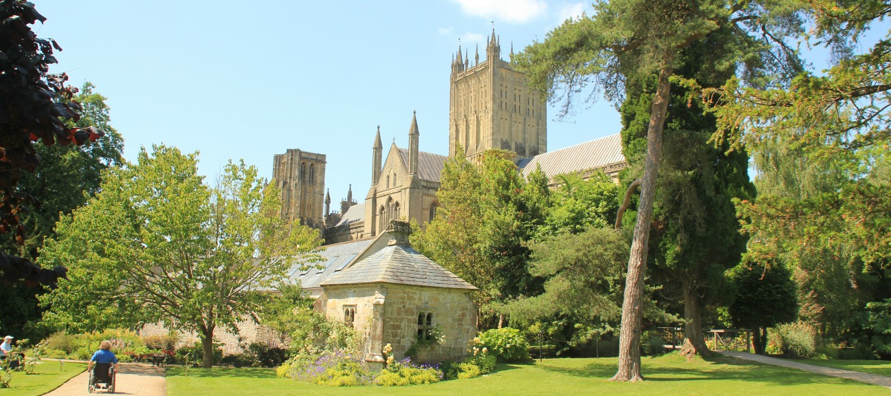 Simply Sketch & Paint in Historic Wells, Somerset